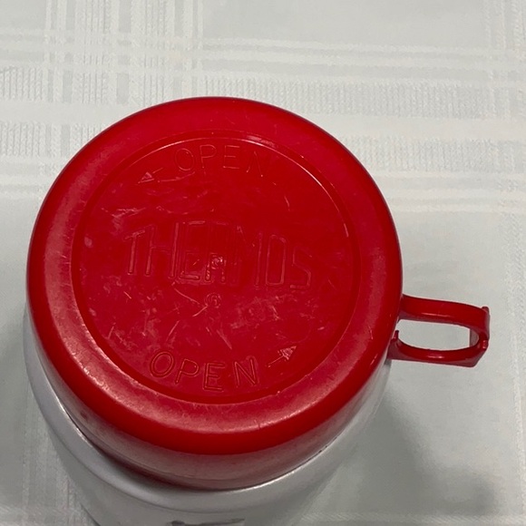 Warner Brothers Daffy Duck Thermos 1997 - Picture 3 of 6